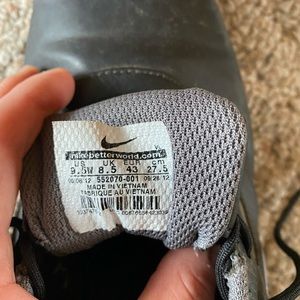 Nike Men’s 9.5 wide golf shoe